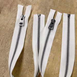 Metal Zipper Open End 18"